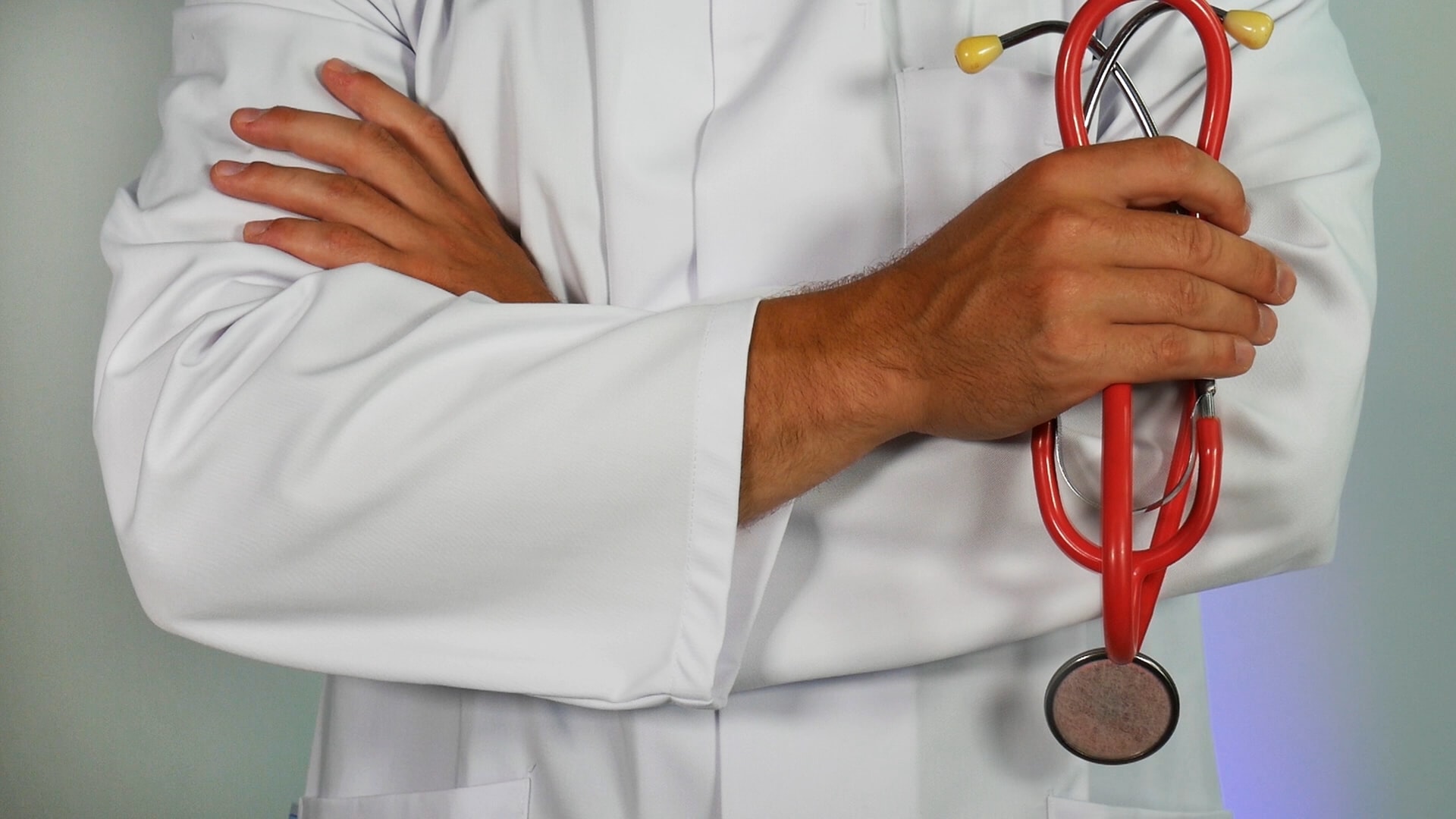 Qualities of an Excellent Physician Who Deserves the Job