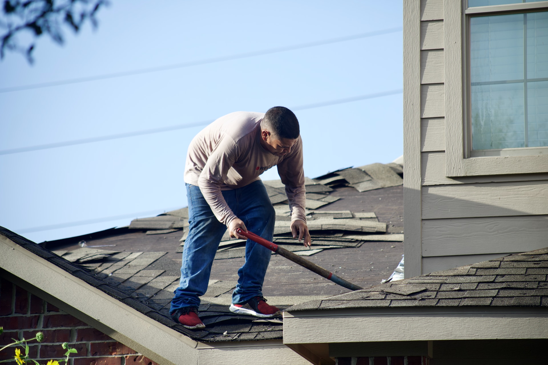 The Importance of Hiring a Licensed and Insured Roofing Company
