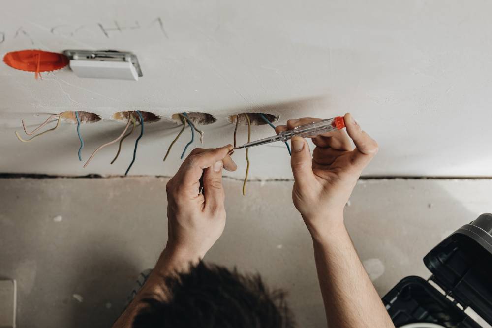7 Signs It’s Time to Call an Electrician for Your Home